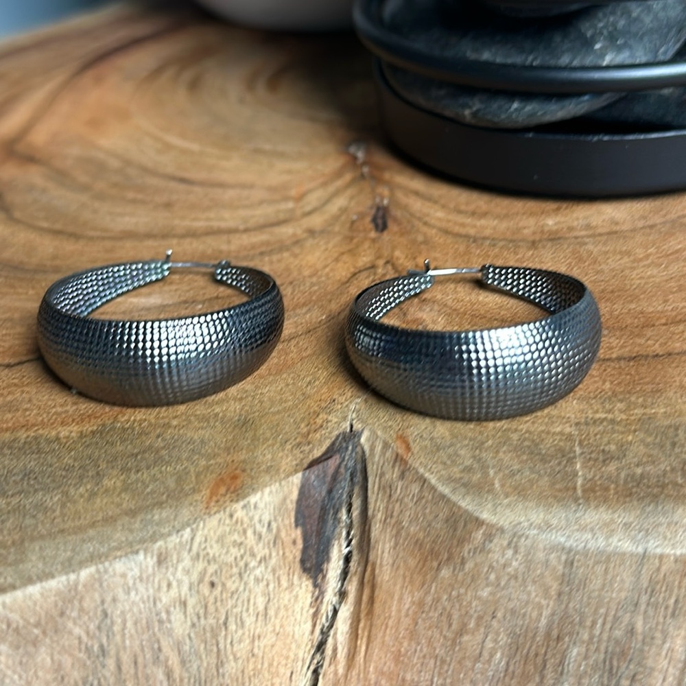 Pewter-look textured hoop earrings